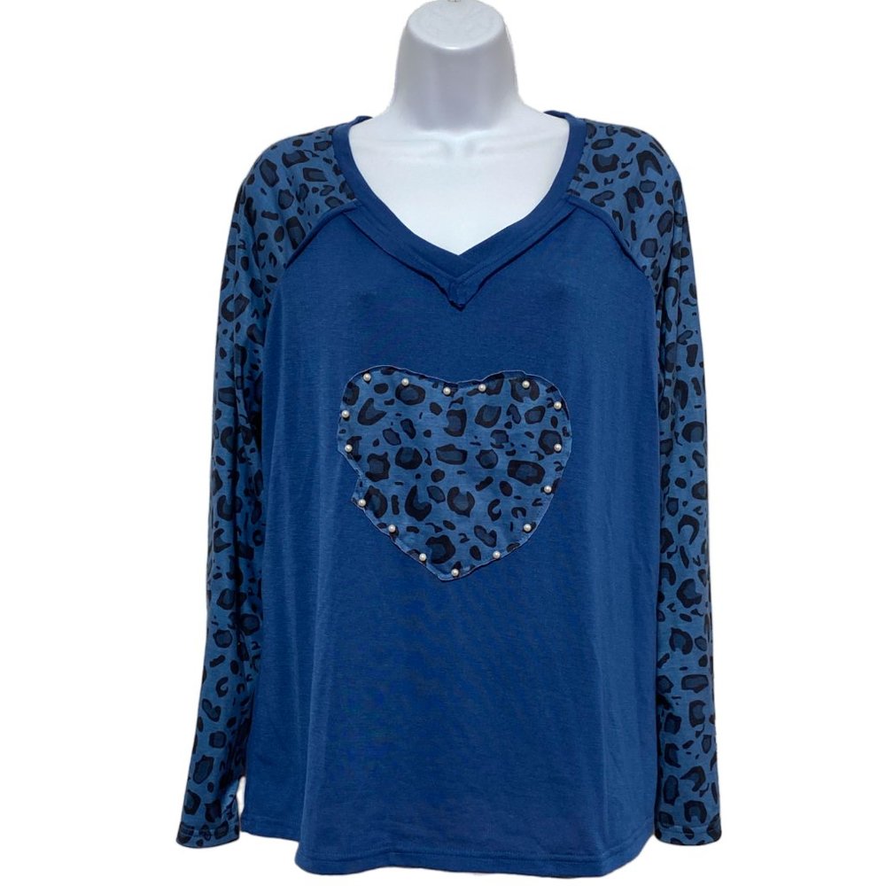 Women's Large-Long Sleeve Top Animal Print, V-Neckline, With Bead Design